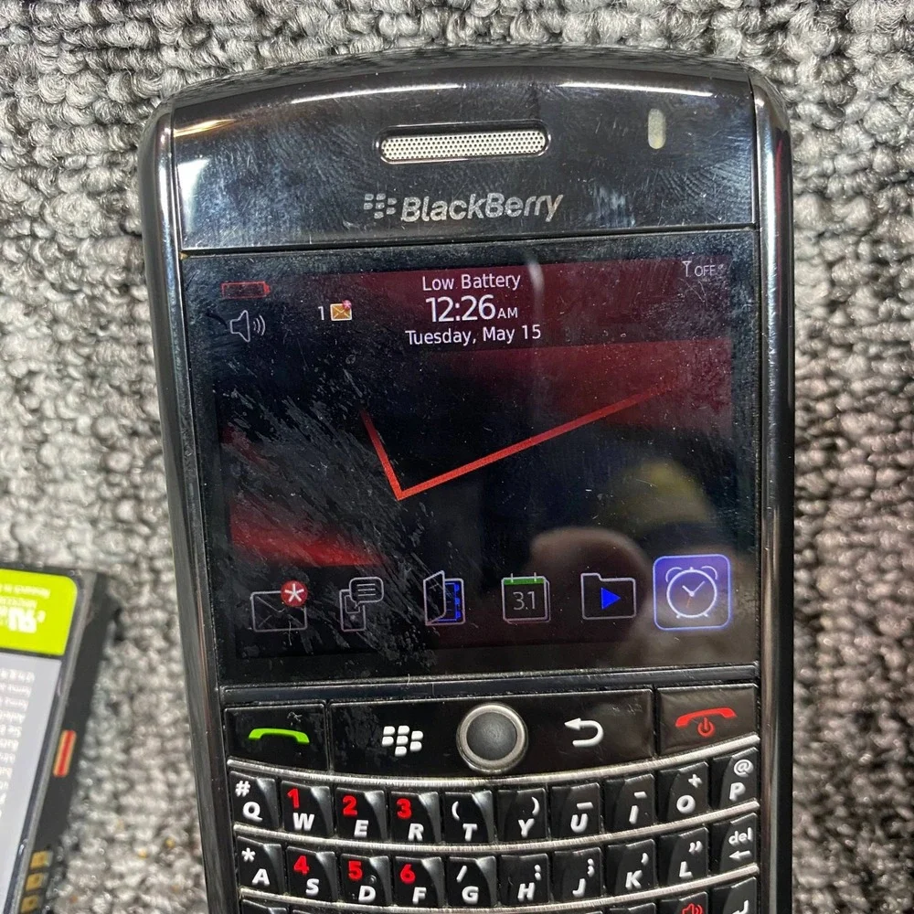Blackberry Tour 9630 Smartphone Verizon OS 5 Black QWERTY Keyboard Case Bundle